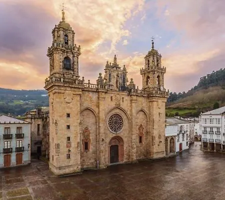 Sarmiento- Casco Historico Mondonedo